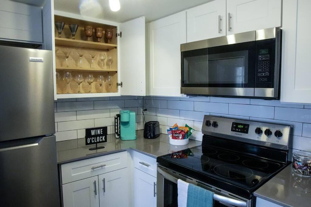 2 Bedroom Minutes From Las Vegas Strip And Airport Eksteriør billede