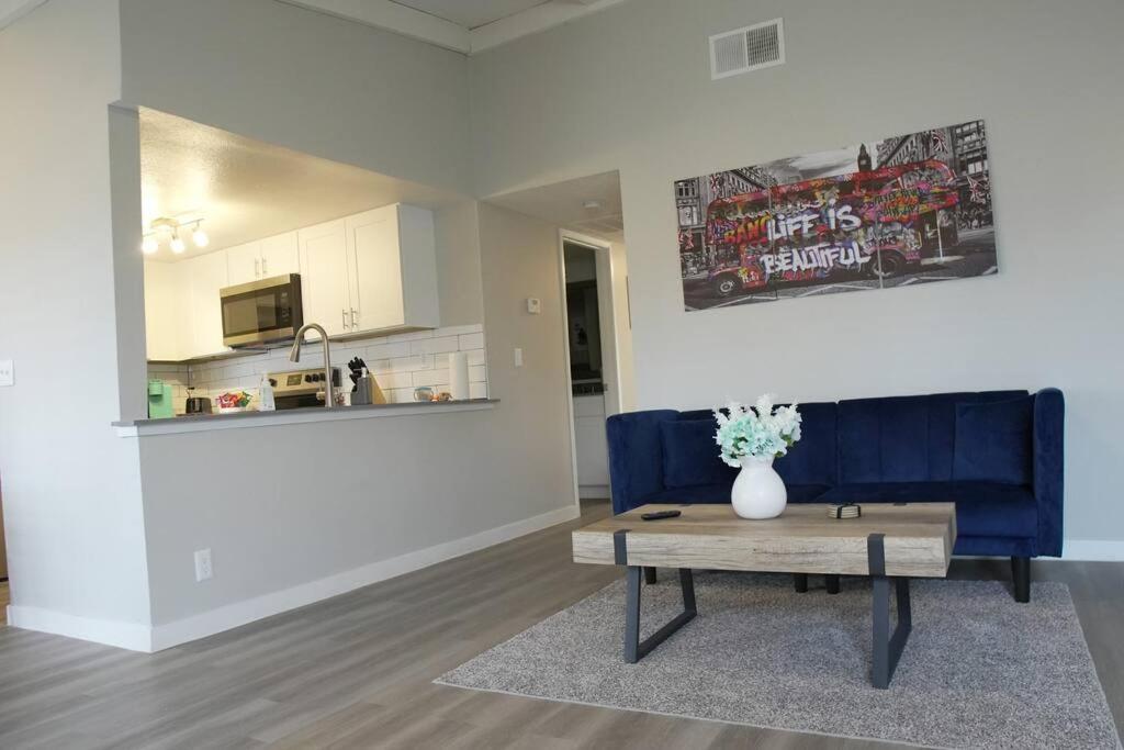 2 Bedroom Minutes From Las Vegas Strip And Airport Eksteriør billede